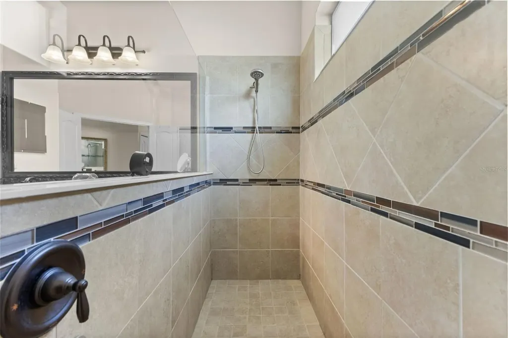 6343 Laurel Wood Run Sarasota FL 34243