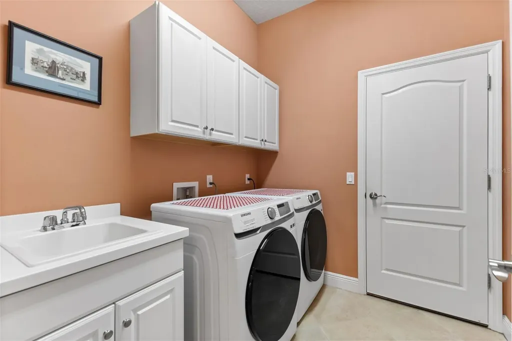 6343 Laurel Wood Run Sarasota FL 34243
