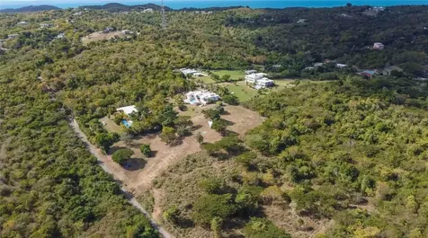 55 Calle La Llave Vieques PR 00765