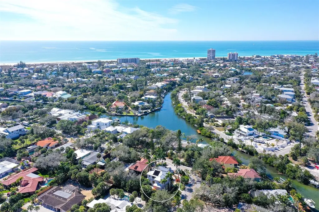 5201 Avenida Del Mare Sarasota FL 34242