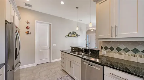 5201 Avenida Del Mare Sarasota FL 34242
