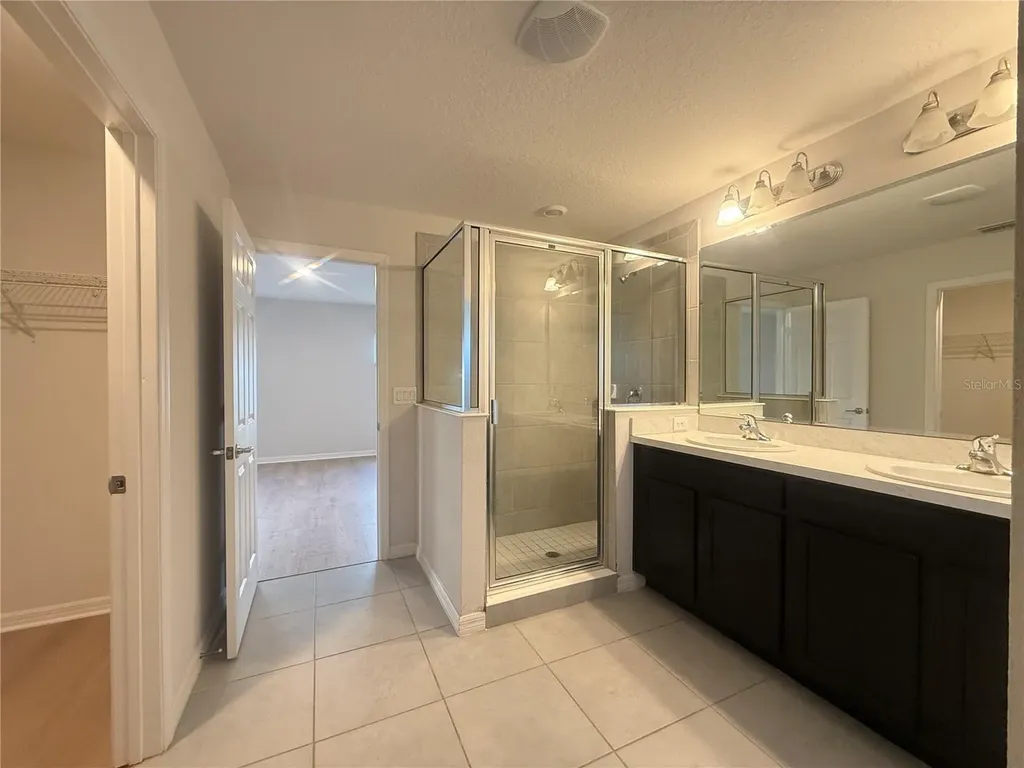 423 Kestrel Drive Groveland FL 34736