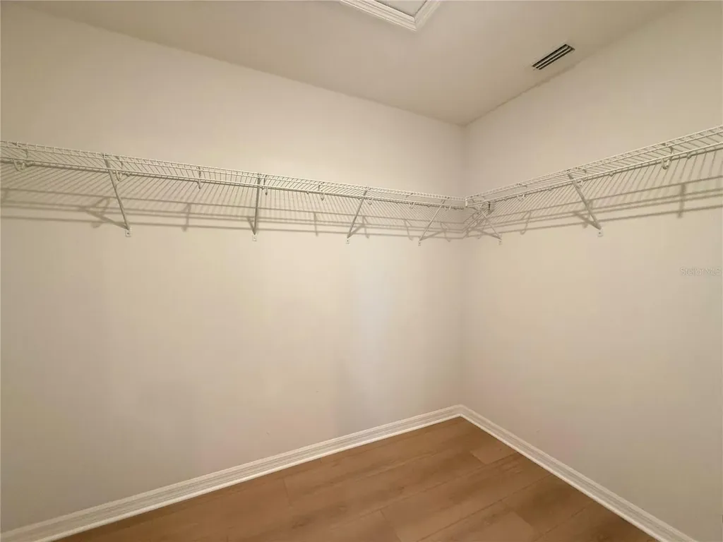 423 Kestrel Drive Groveland FL 34736
