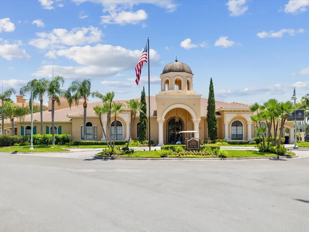 2733 Via Cipriani Clearwater FL 33764