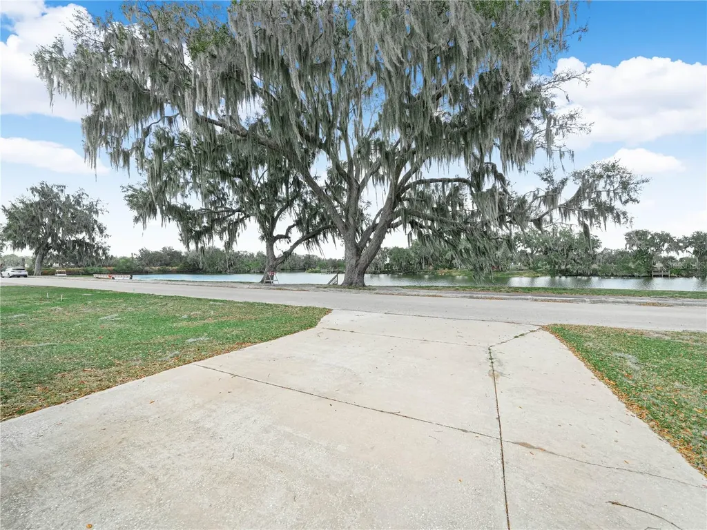 530 N French Avenue Fort Meade FL 33841