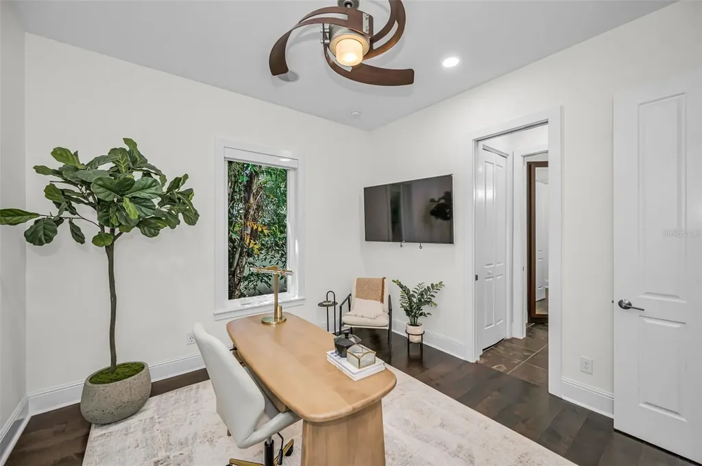 1710 Brightwaters Boulevard NE St Petersburg FL 33704