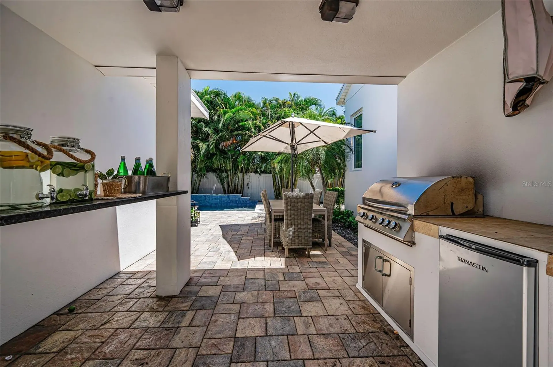 1710 Brightwaters Boulevard NE St Petersburg FL 33704