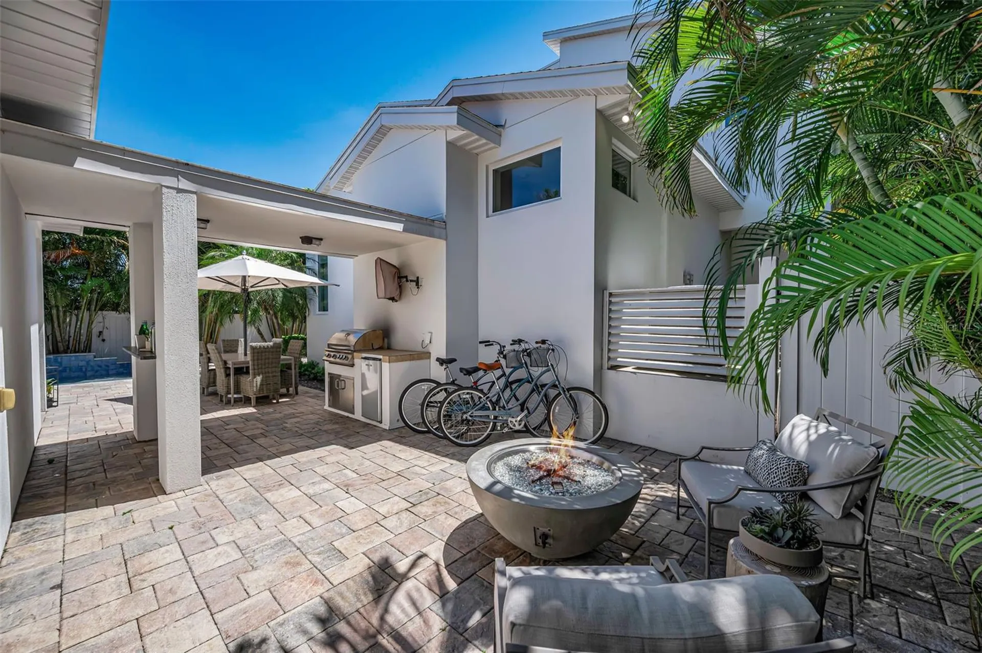 1710 Brightwaters Boulevard NE St Petersburg FL 33704