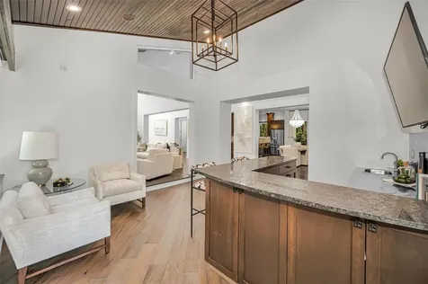 1710 Brightwaters Boulevard NE St Petersburg FL 33704