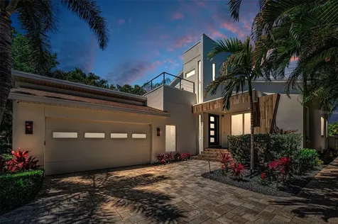 1710 Brightwaters Boulevard NE St Petersburg FL 33704