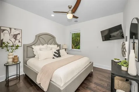 1710 Brightwaters Boulevard NE St Petersburg FL 33704