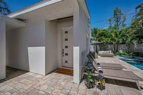 1710 Brightwaters Boulevard NE St Petersburg FL 33704