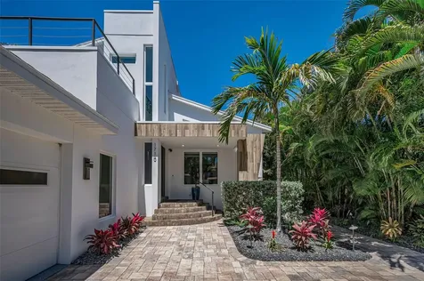 1710 Brightwaters Boulevard NE St Petersburg FL 33704