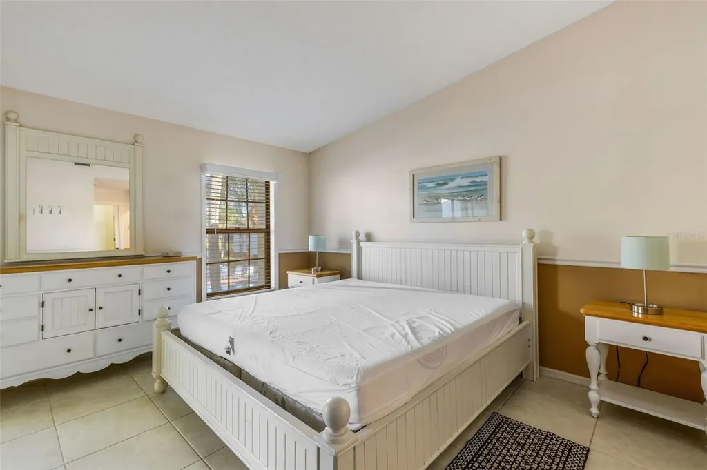 4514 Weybridge Sarasota FL 34235