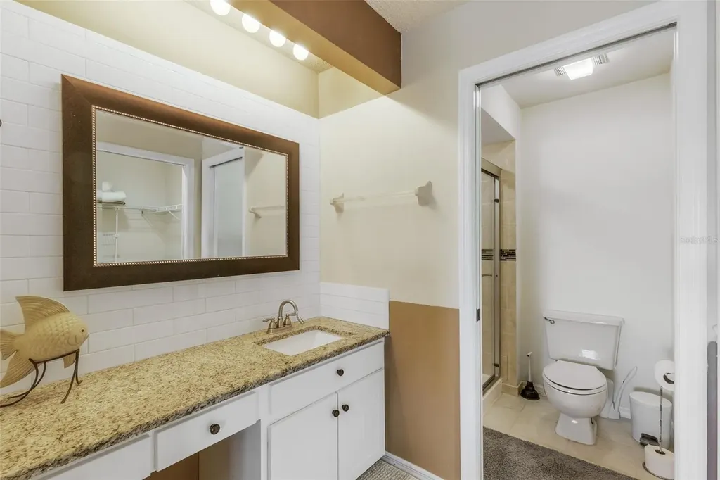 4514 Weybridge Sarasota FL 34235