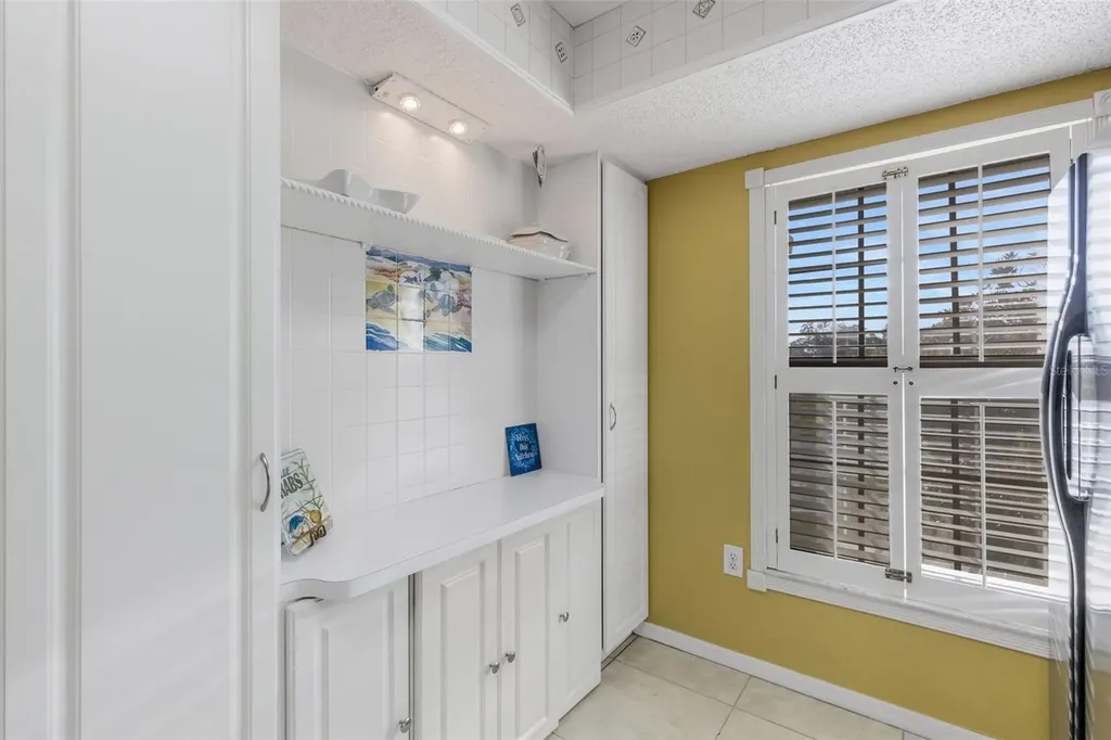 4514 Weybridge Sarasota FL 34235