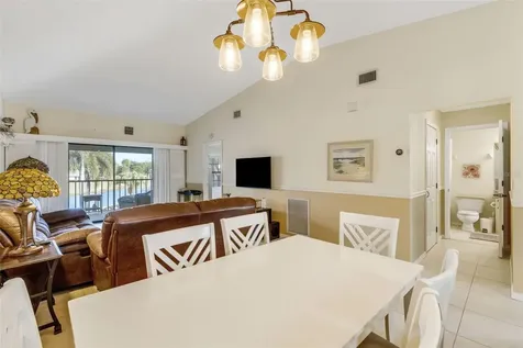 4514 Weybridge Sarasota FL 34235
