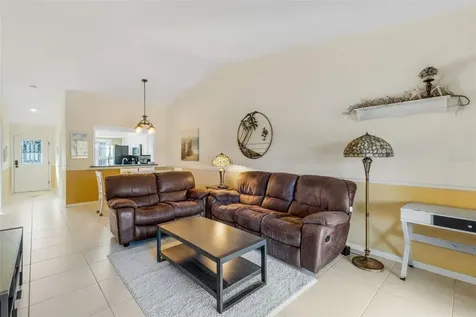 4514 Weybridge Sarasota FL 34235