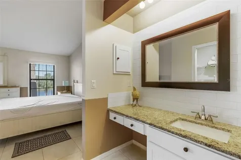 4514 Weybridge Sarasota FL 34235