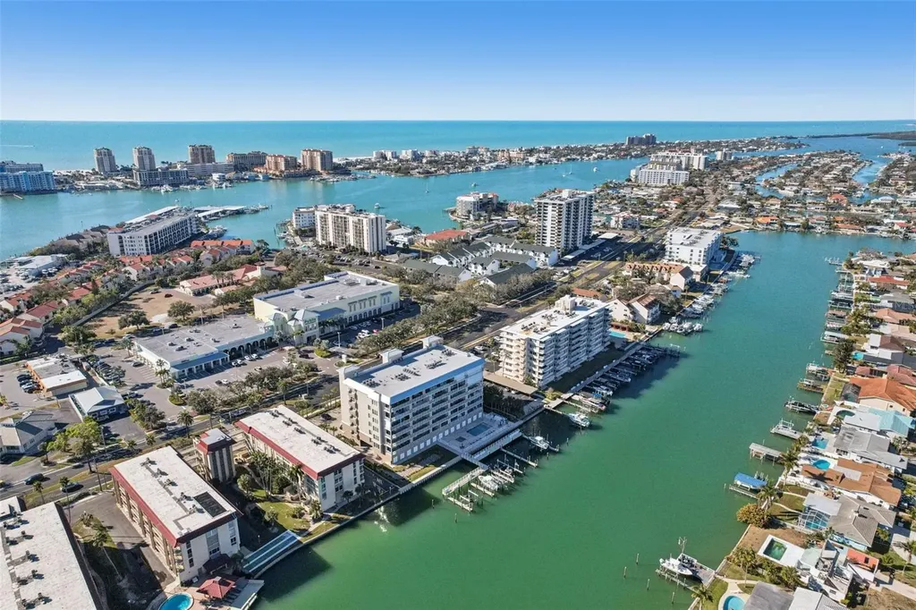 125 Island Way Clearwater Beach FL 33767