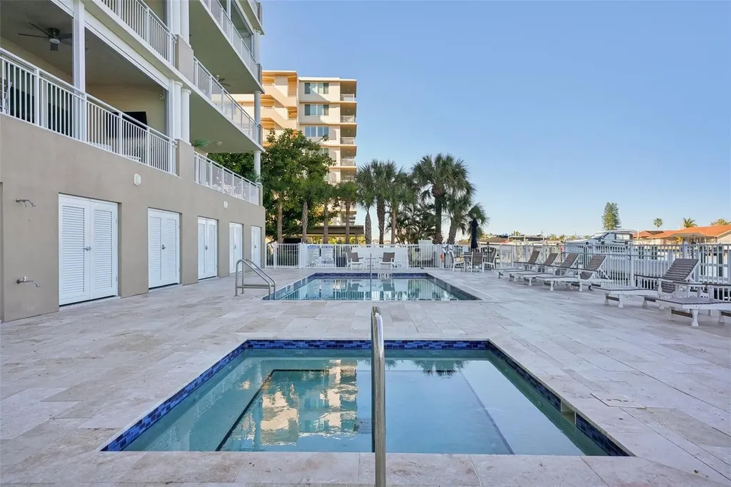 125 Island Way Clearwater Beach FL 33767