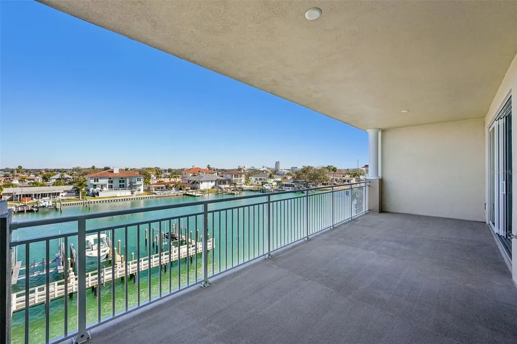 125 Island Way Clearwater Beach FL 33767