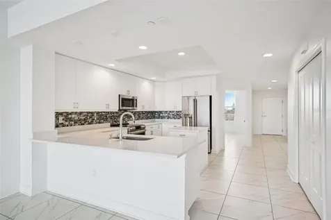 125 Island Way Clearwater Beach FL 33767
