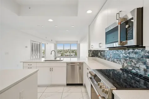 125 Island Way Clearwater Beach FL 33767