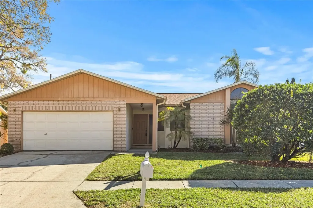 2483 Islander Court Palm Harbor FL 34683