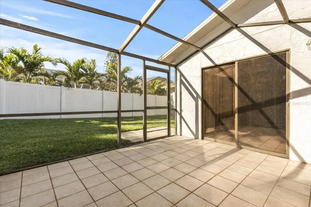 2483 Islander Court Palm Harbor FL 34683