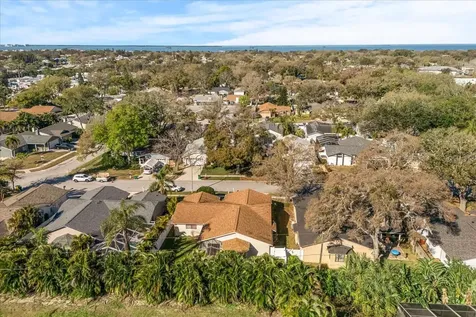 2483 Islander Court Palm Harbor FL 34683