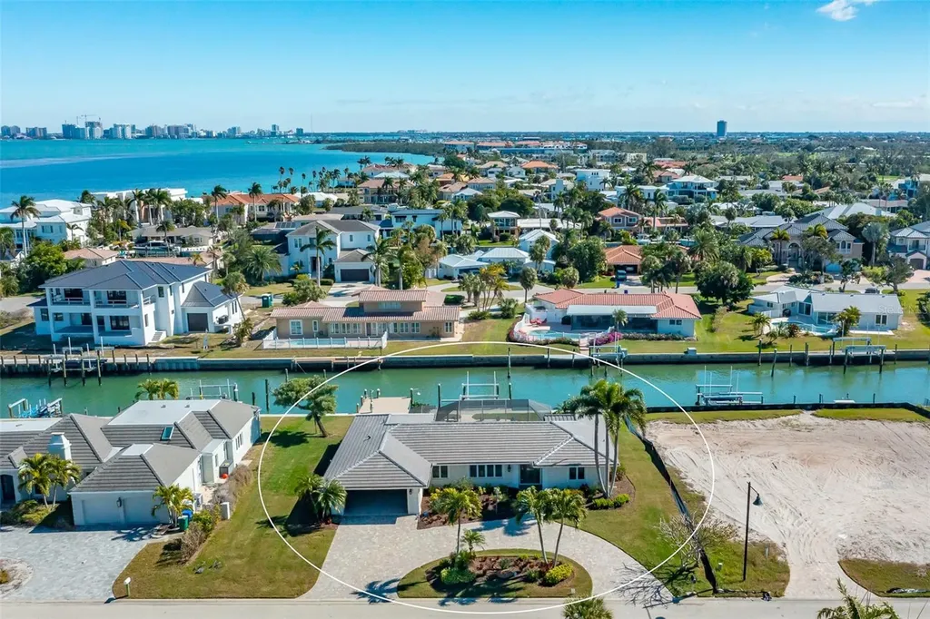 548 Gunwale Lane Longboat Key FL 34228