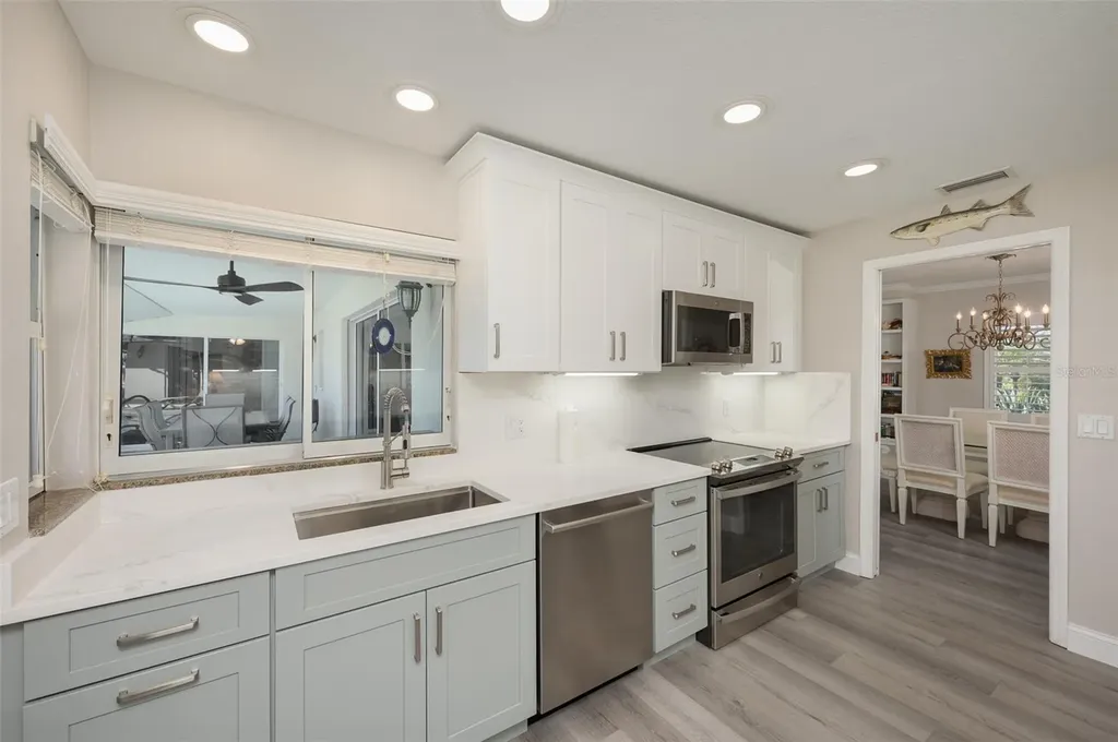 548 Gunwale Lane Longboat Key FL 34228