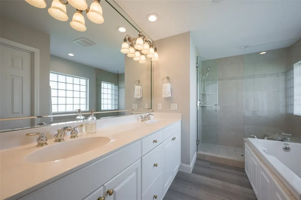 548 Gunwale Lane Longboat Key FL 34228