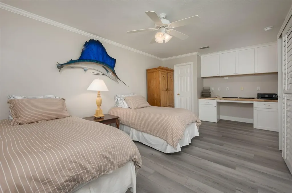 548 Gunwale Lane Longboat Key FL 34228