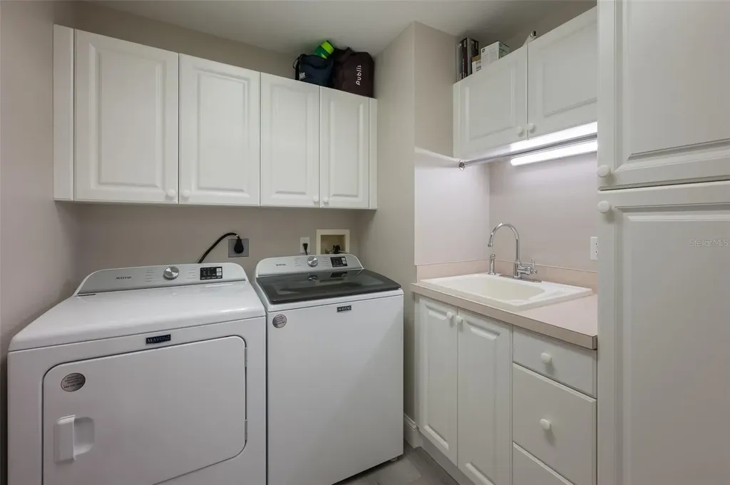 548 Gunwale Lane Longboat Key FL 34228