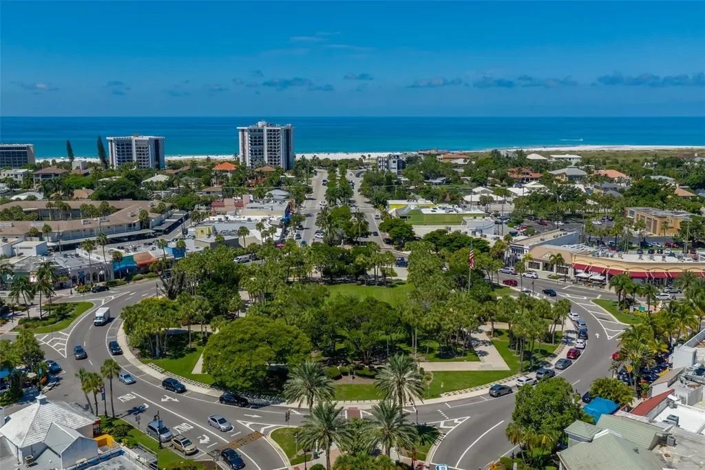 548 Gunwale Lane Longboat Key FL 34228