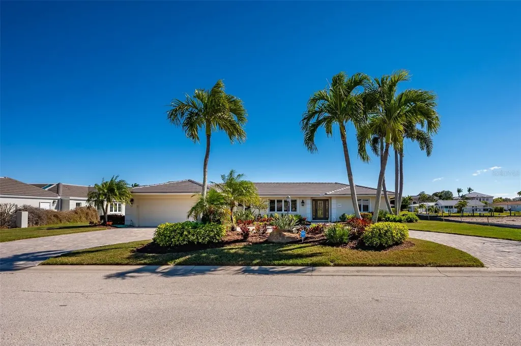 548 Gunwale Lane Longboat Key FL 34228