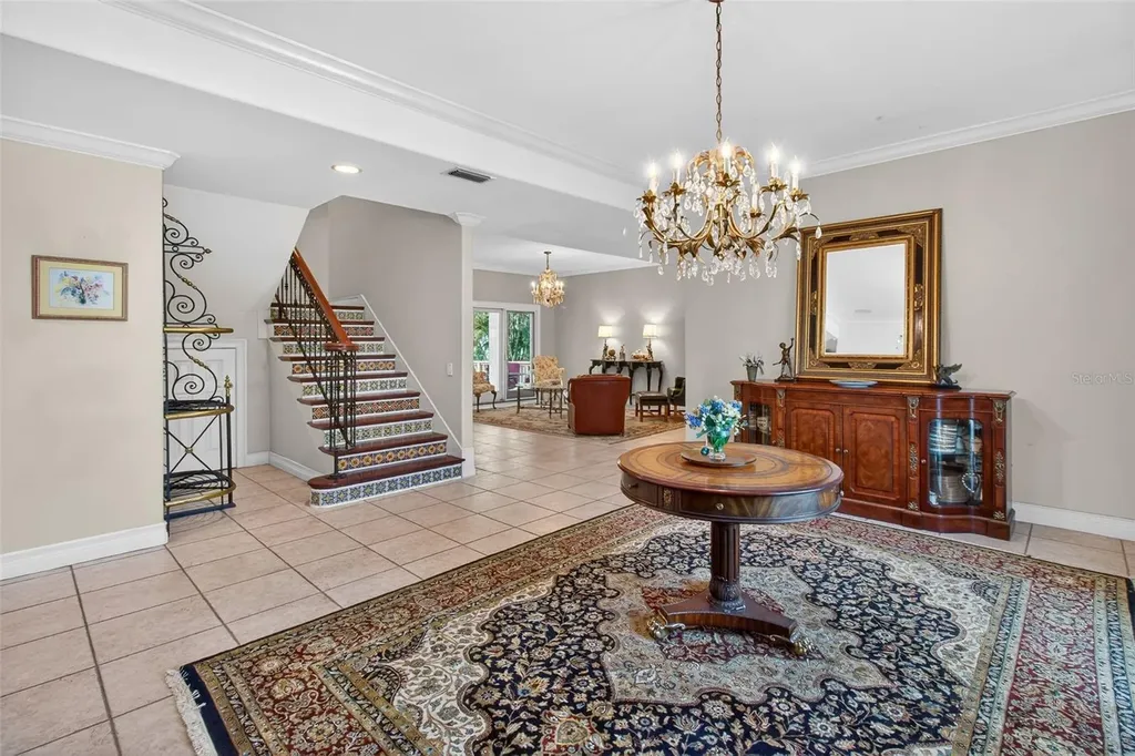 1100 Tortuga Circle NE St Petersburg FL 33702