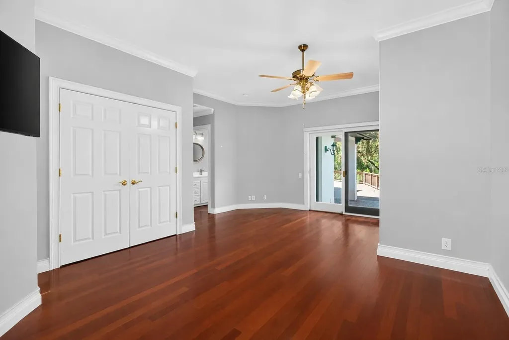 1100 Tortuga Circle NE St Petersburg FL 33702