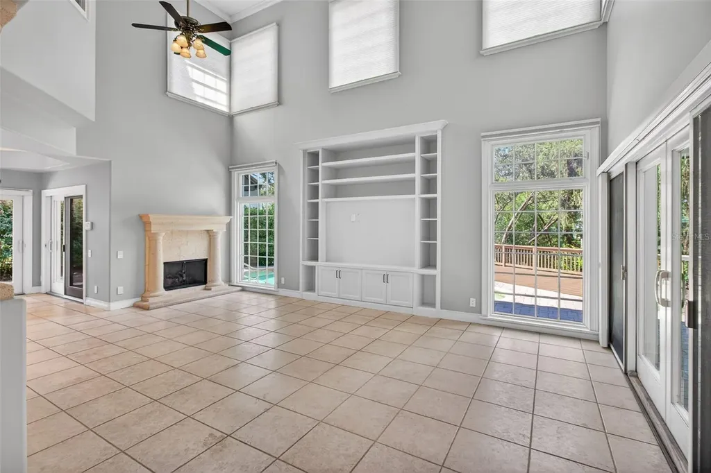 1100 Tortuga Circle NE St Petersburg FL 33702