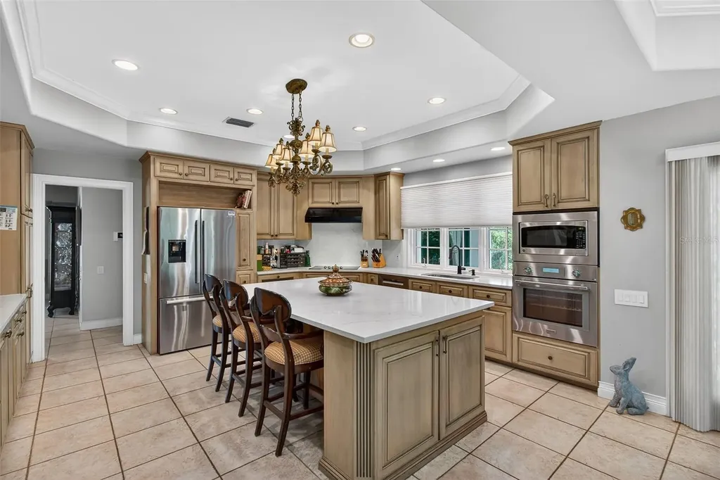 1100 Tortuga Circle NE St Petersburg FL 33702