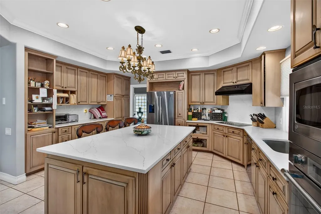 1100 Tortuga Circle NE St Petersburg FL 33702