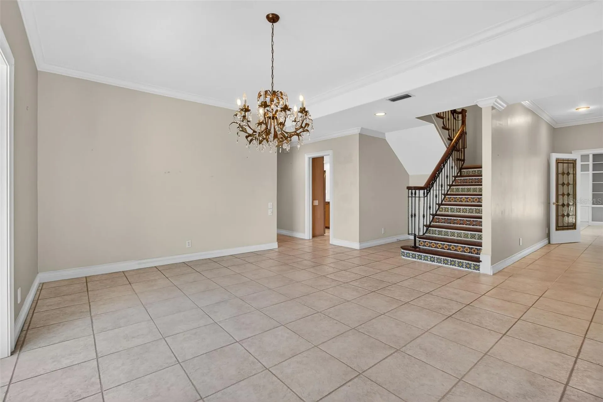 1100 Tortuga Circle NE St Petersburg FL 33702