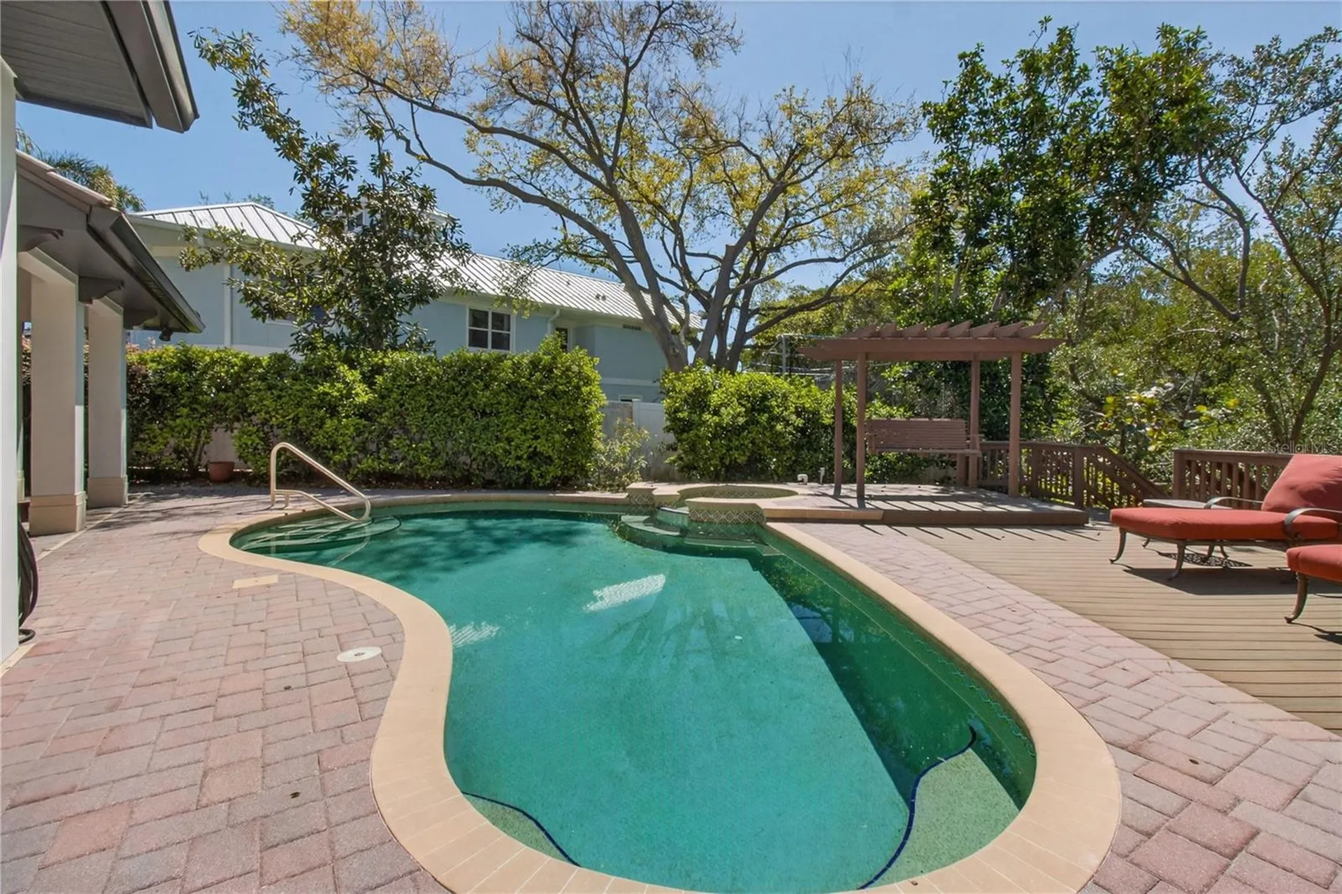 1100 Tortuga Circle NE St Petersburg FL 33702