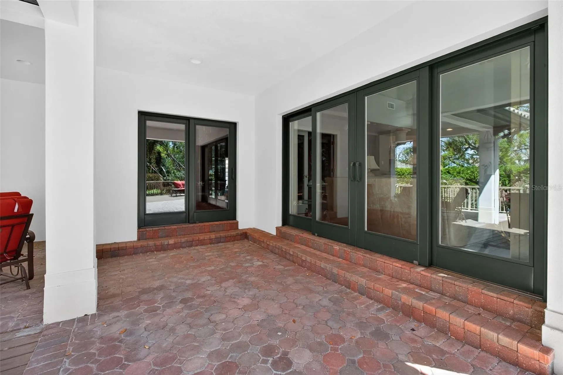1100 Tortuga Circle NE St Petersburg FL 33702