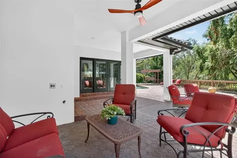 1100 Tortuga Circle NE St Petersburg FL 33702