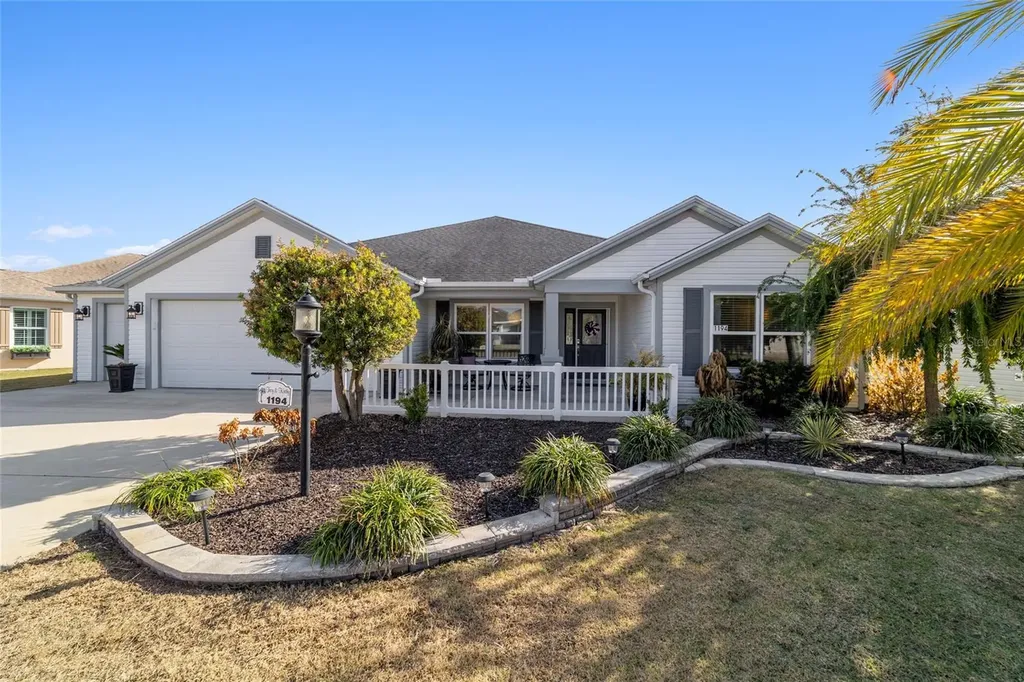 1194 Mcdonough Place The Villages FL 32163