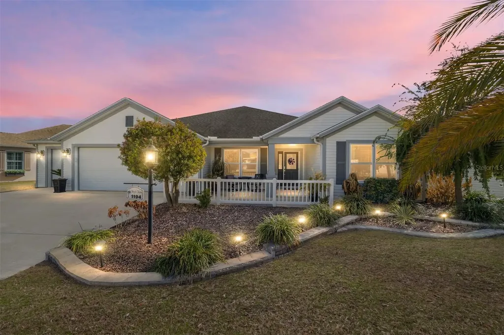 1194 Mcdonough Place The Villages FL 32163