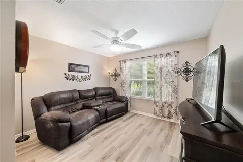 1194 Mcdonough Place The Villages FL 32163